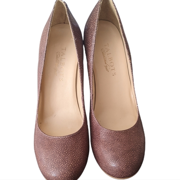 NIB Talbot's Skyla 3 Rose Taupe Textured Leather Round Toe Pumps size 6.5 - Picture 1 of 6